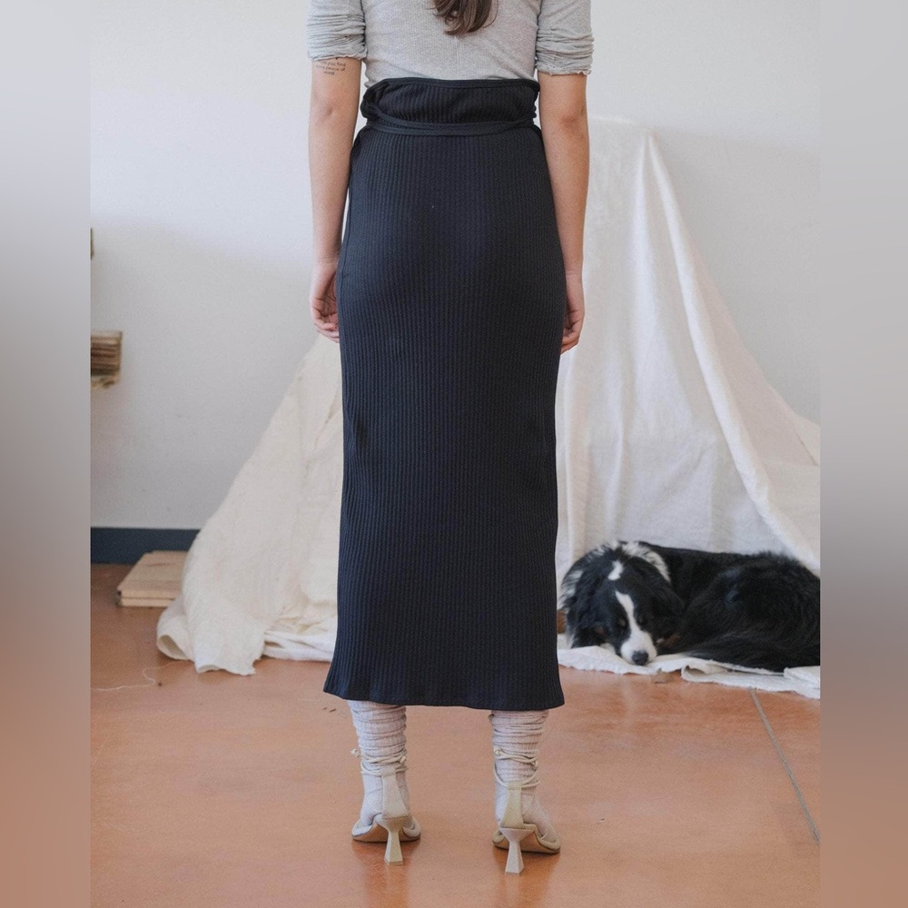 Baserange Brig Skirt Large NWT Black Organic Cotton Ribbed Wrap Midi Skirt - Picture 2 of 15